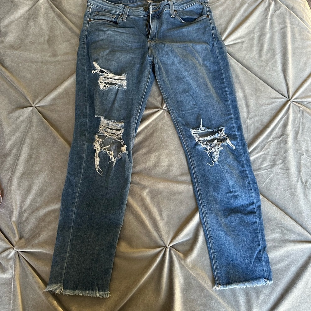 Just Balck ripped jeans